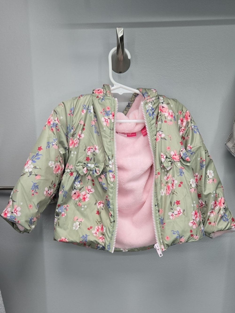 Penelope Mack Green Floral Puffer Jacket with Pink Lining